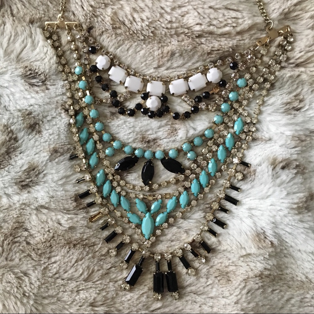 Statement necklace